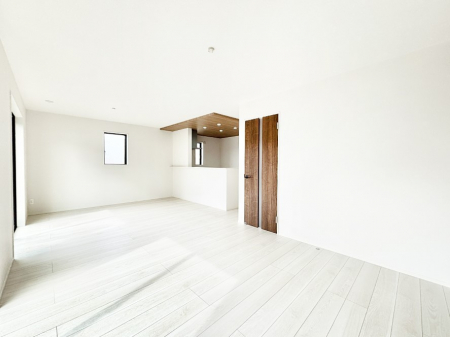 ���r���O�@�i�`�������e�C�X�g�̗D�����_�炩���F�g���̃t���[�����O���f�G�ȃ��r���O�ł��ˁB