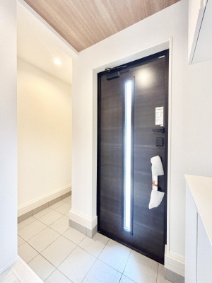 ���ց@�V���[�Y�N���[�N�t���̌��ցB�Ƒ��S���̌C��J��Ȃǂ���������[�ł��܂��B