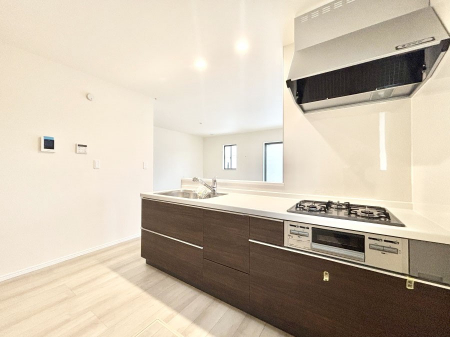 �L�b�`���@�������������I�ɁA�y�����I�V�X�e���L�b�`��  