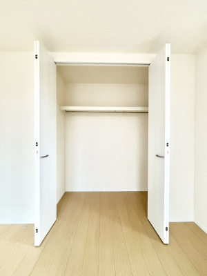 ���[�@�����Ղ�̎��[�X�y�[�X�ŉ��K�ɕ�点���� 