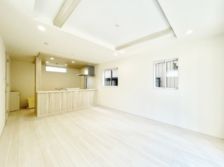 rO@Ƒ̓₩Șbŕ܂閾邢rO