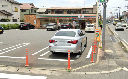 ���ӊ��@�R���r�j 300m �Z�u��-�C���u�� �n���h�����X