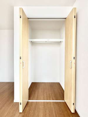 ���[�@�����Ղ�̎��[�X�y�[�X�ŉ��K�ɕ�点���� 