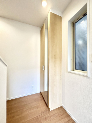 ���̑����ρ@�����Ղ���[�ł���V���[�Y�{�b�N�X�ŉƑ��S���̌C���A���ւ�������B  