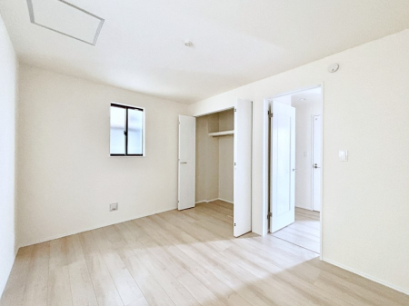 ���̑����ρ@1�K�̃T�[�r�X���[���͌��Ƃ��ė��p�ł��܂��B