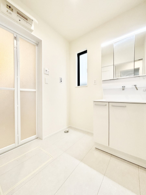 ���̑��@�L�X�Ƃ�Ƃ�̂��郉���h���[�X�y�[�X