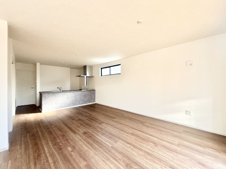 ���r���O�@�Z�ޕ��̌��������o�����A�C���e���A���l����̂��y���݂ȃ��r���O�ł��I 