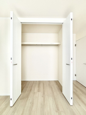 ���[�@�����Ղ�̎��[�X�y�[�X�ŉ��K�ɕ�点���� 