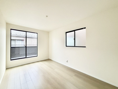 ���ӊ��@�R���r�j 600m �t�@�~���[�}�[�g �����J��X