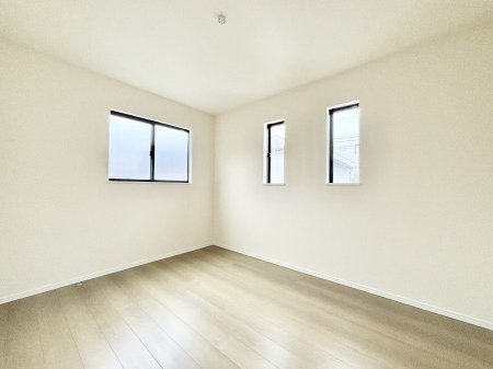 ���̑����ρ@2�ʍ̌����m�ۂ������邢��ԁB�Ƒ��݂�Ȃ����K�ȕ�炵����������݌v�ł��B