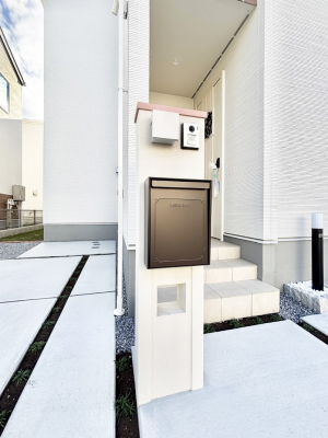 ���̑��@�V���v���f�U�C���̃|�X�g�B