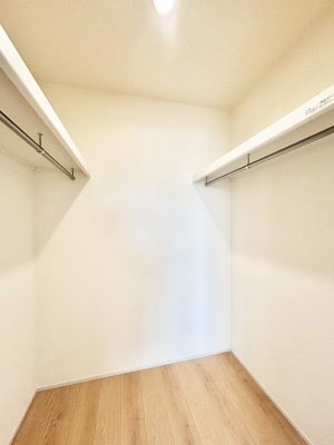 ���̑��@�ߗނ��n���K�[�Ɋ|�����܂܎��[�ł���WIC�B�ߗނ̐������ڂ����₷���ĕ֗��ł��I