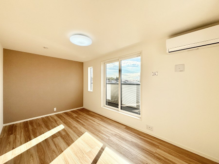 �Q���@���邢�o���R�j�[�T�C�h�ɗm����ݒu�B�ڊo�߂̗ǂ��Q���ɁB   