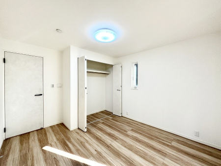 ���̑����ρ@1�K�̃T�[�r�X���[��6.3��