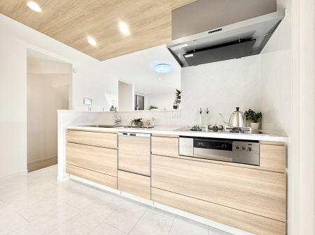 �L�b�`���@���������Ȃ���ł����Ƒ��Ƃ̉�b���y���߂�ΖʃL�b�`�� 