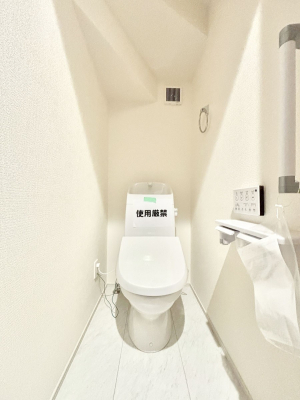 �g�C���@�g�C����1�K��2�K���ꂼ��ɔz�u����Ă��ĂƂĂ��֗��ł��B 