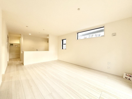 ���r���O�@�Z�ޕ��̌��������o�����A�C���e���A���l����̂��y���݂ȃ��r���O�ł��I 