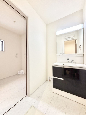 ���ʑ�E���ʏ��@���邢���ʏ��͖����̐g�x�x���y�����ł����Ⴂ�����ł��B