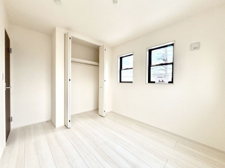 �q�������@�q�������ɂ��������߂Ȏ��[�X�y�[�X�����Ղ�̋���