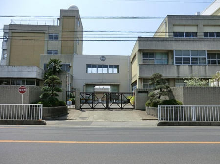 ���ӊ��@���w�Z 640m �˒˓����w�Z