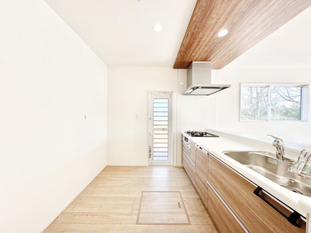 �L�b�`���@�����g���ꏊ���A�����̍H�v�œ��ʂȏꏊ�ɁB�|�b�v�A�b�v�V����̗p�����L�b�`���I