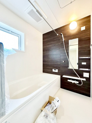 �����@����̔�������Ă���閾�邢�������̂���o�X���[��