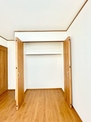 ���[�@�����Ղ�̎��[�X�y�[�X�ŉ��K�ɕ�点���� 