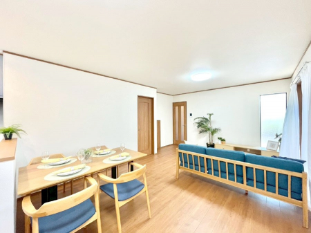 ���r���O�@�������������͋C�̂k�c�j�͉Ƒ��݂�Ȃ̉��K���  