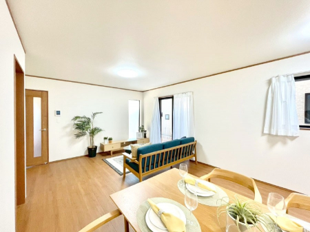 ���̑����ρ@�傫�ȑ����炽���Ղ�̗z���ƕ����������郊�r���O  