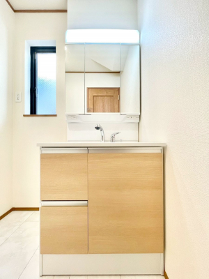 ���ʑ�E���ʏ��@�傫�����₷���O�ʋ��Ő�����������ʑ�́A�g�����Ȃ݃`�F�b�N�┧�̂������ɂ������߂ł��B 