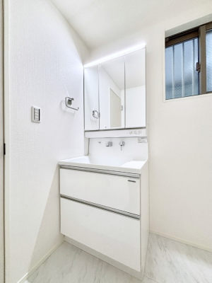 ���ʑ�E���ʏ��@�傫�����₷���O�ʋ��Ő�����������ʑ�́A�g�����Ȃ݃`�F�b�N�┧�̂������ɂ������߂ł��B 