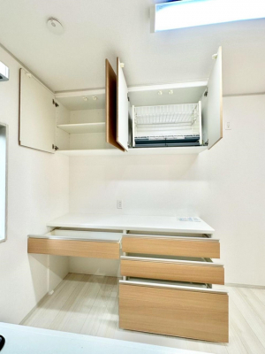 ���̑����ρ@�����t���̃J�b�v�{�[�h�B�V�X�e���L�b�`���ƃR�[�f�B�l�[�g�ł����ꊴ���o�܂��I