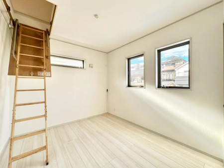 �q�������@���������[�����邨�����B