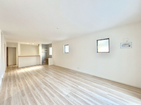 ���r���O�@�Z�ޕ��̌��������o�����A�C���e���A���l����̂��y���݂ȃ��r���O�ł��I 