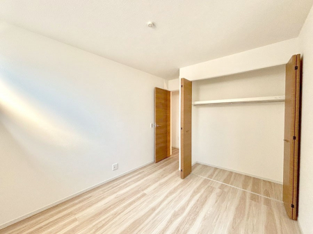 �q�������@�q�������ɂ��������߂Ȏ��[�X�y�[�X�����Ղ�̋���