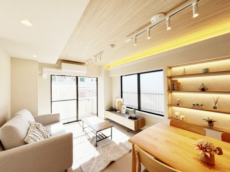 ���r���O�@���Ƒ��̓��₩�Șb�����ŕ�܂�閾�邢���r���O