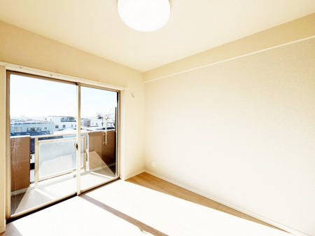 ���̑����ρ@�o���R�j�[���J�������v���X���Ă����m��