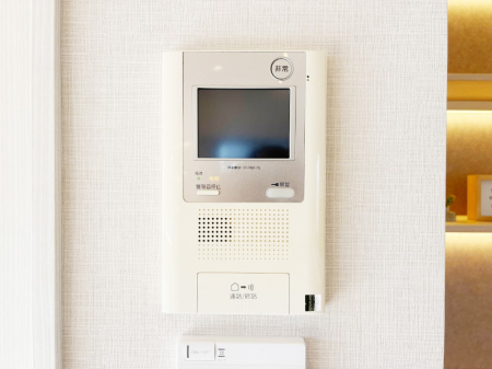 ���̑����ρ@TV���j�^�[�t�C���^�[�t�H�����t���Ă��ăZ�L�����e�B�[��  