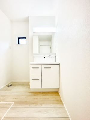 ���ʑ�E���ʏ��@���[�͂Ƌ@�\���ɗD�ꂽ���ʉ��ϑ�