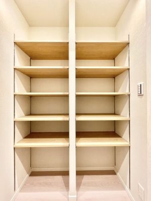 ���[�@�L�����[�B�|���p�����p�i�̃X�g�b�N�Ȃǂ�����������[�B