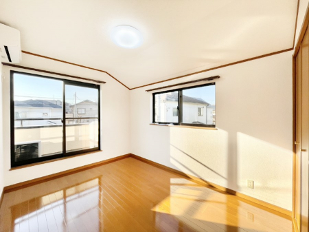 ���̑����ρ@2�ʍ̌����m�ۂ������邢��ԁB�Ƒ��݂�Ȃ����K�ȕ�炵����������݌v�ł��B