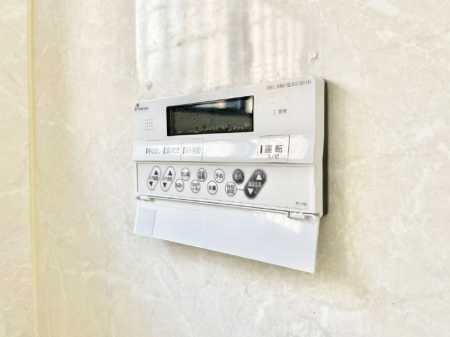 ���̑����ρ@�X�C�b�`1�ň��ʂ̓��𗁑��ɒ�������A�ۉ���ǂ��������\�I