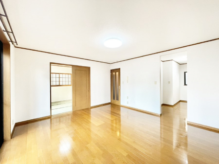 ���r���O�@�אڂ̘a�����J������΂���ɍL�X��Ԃ�  