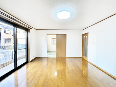 ���̑����ρ@���邢�z���������A�����̕��͋C�ɖ��������_�C�j���O�B 