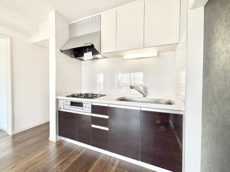 Lb`@̂ŉƑ̏Ί炪L܂