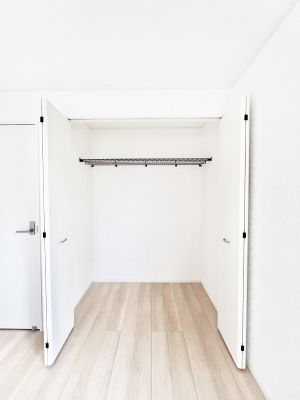 ���[�@�m���̃N���[�[�b�g�B���s��������̂Ō���̈ߗނ�����������܂�܂��B