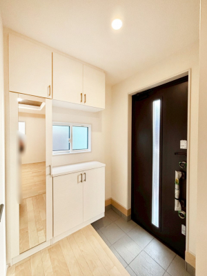 ���ց@���փh�A�ɃX���b�h���C���������Ă���̂Ō��̉��o�����Ă���܂��I 