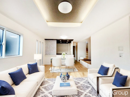 ���r���O�@�ΖʃL�b�`�������r���O�C���K�i���̗p�����Ƒ����J�[�܂�k�c�j�@���Ƌ��CG�ł�