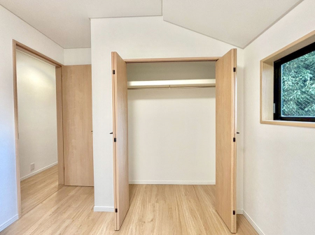 ���[�@�����Ղ�̎��[�X�y�[�X�ŉ��K�ɕ�点���� 