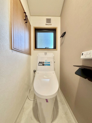 �g�C���@�g�C����1�K��2�K���ꂼ��ɔz�u����Ă��ĂƂĂ��֗��ł��B 